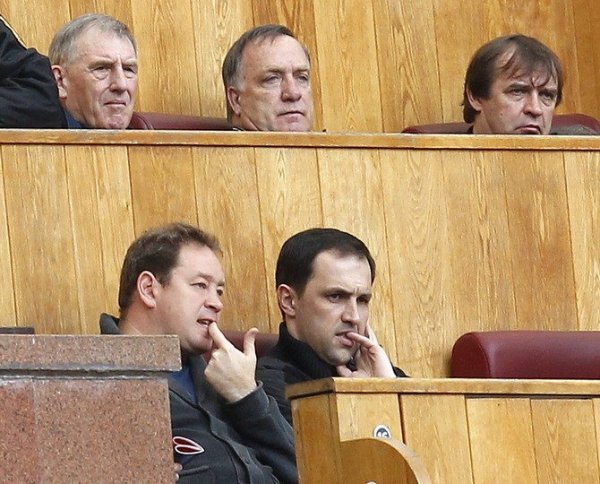 слу11(17+)