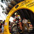 Берналь привез желтую майку победителя «Тур де Франс» в Колумбию