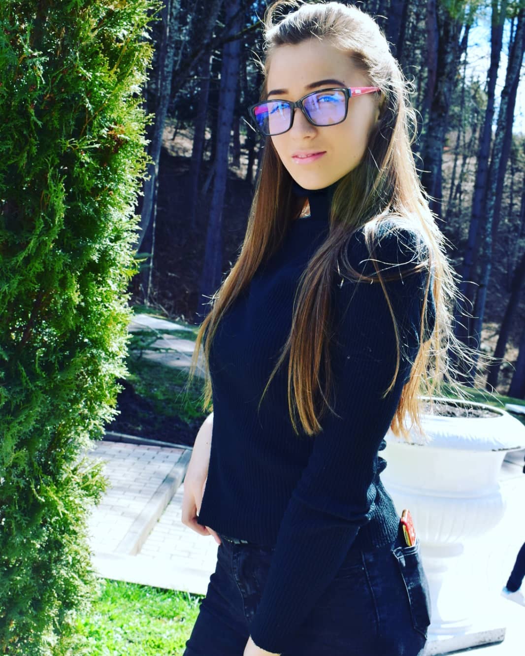 Смотреть 18-летняя девушка дошла до финала Мисс Италия. Когда она подняла подол платья, публика застыла в изумлении видео Смотреть 18-летняя девушка дошла до финала Мисс Италия. Когда она подняла подол платья, публика застыла в изумлении видео