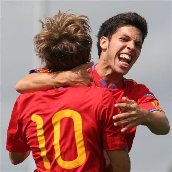 Дани Пачеко (справа) и Серхио Каналес - будущие звезды европейского футбола.