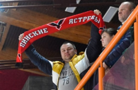 болельщики, Париматч-Экстралига, Пинские ястребы, Брест, Дмитрий Саяпин