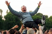 премьер-лига Россия, Сибирь, сборная Беларуси по футболу, высшая лига Беларусь, Кубок Беларуси, БАТЭ, Динамо Минск, Торпедо-БелАЗ, Игорь Криушенко, высшая лига Узбекистан, Шуртан, Анатолий Капский, Юрий Шуканов