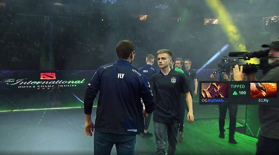 F и fly одно и тоже. телефоны fly fs401 сенсорные. смартфон на 3 сим карты андроид. Fly dota 2 notail. флай е 145.