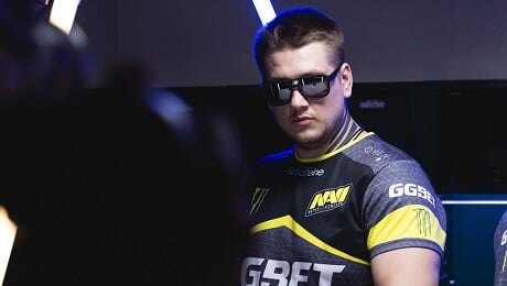 Го выйдем. Zeus и s1mple селфи. Рост Дани Зевса. Зевс КС го селфи. Даня Зевс тату.