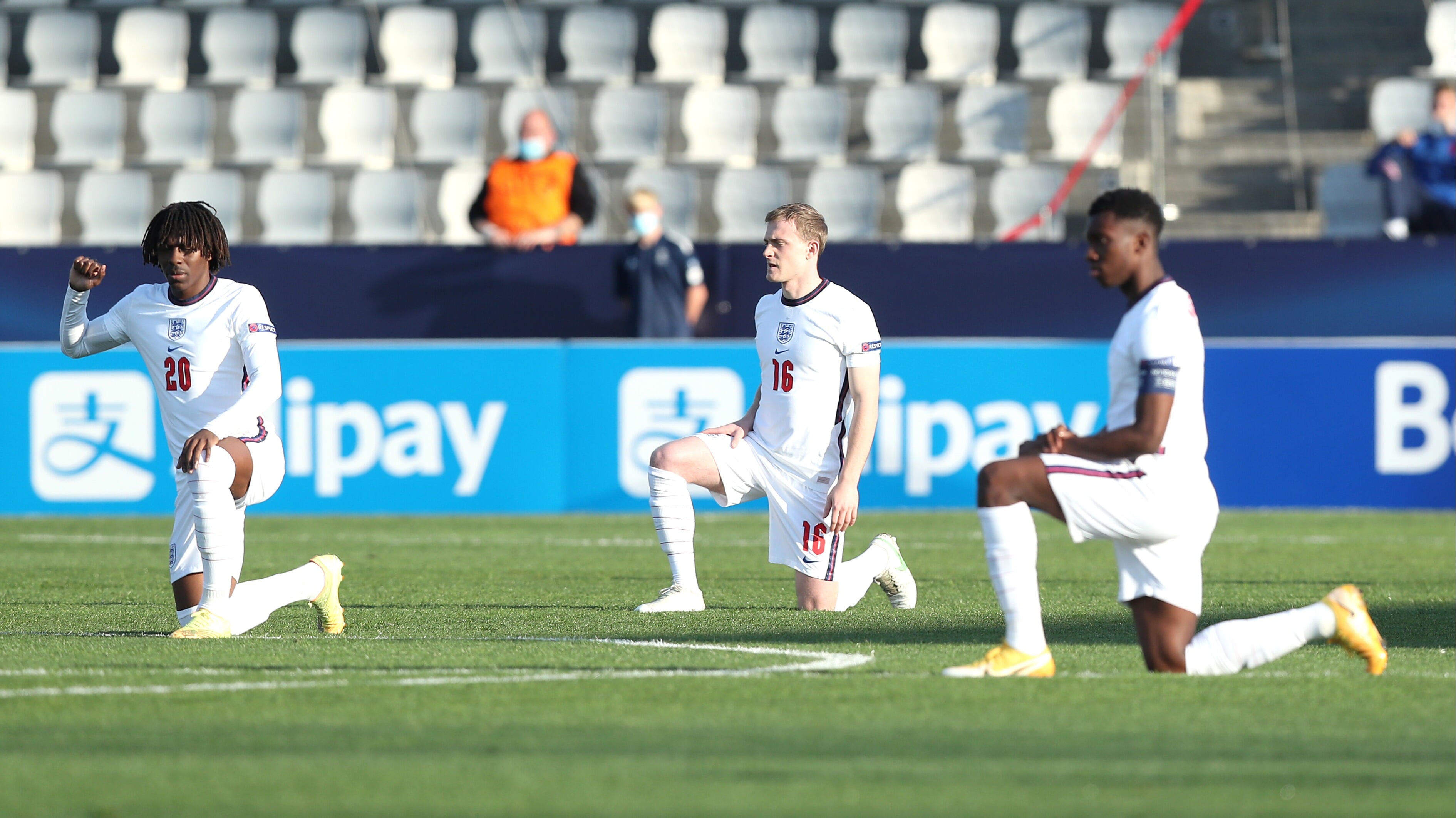 PFA: Игроки сборной Англии хотят вставать на колено перед матчами. Мы против расизма