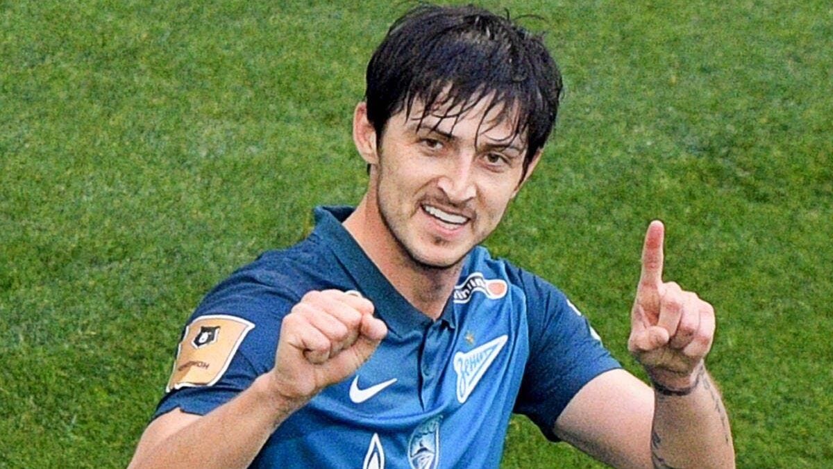 Байер и Лион хотят подписать Азмуна летом свободным агентом