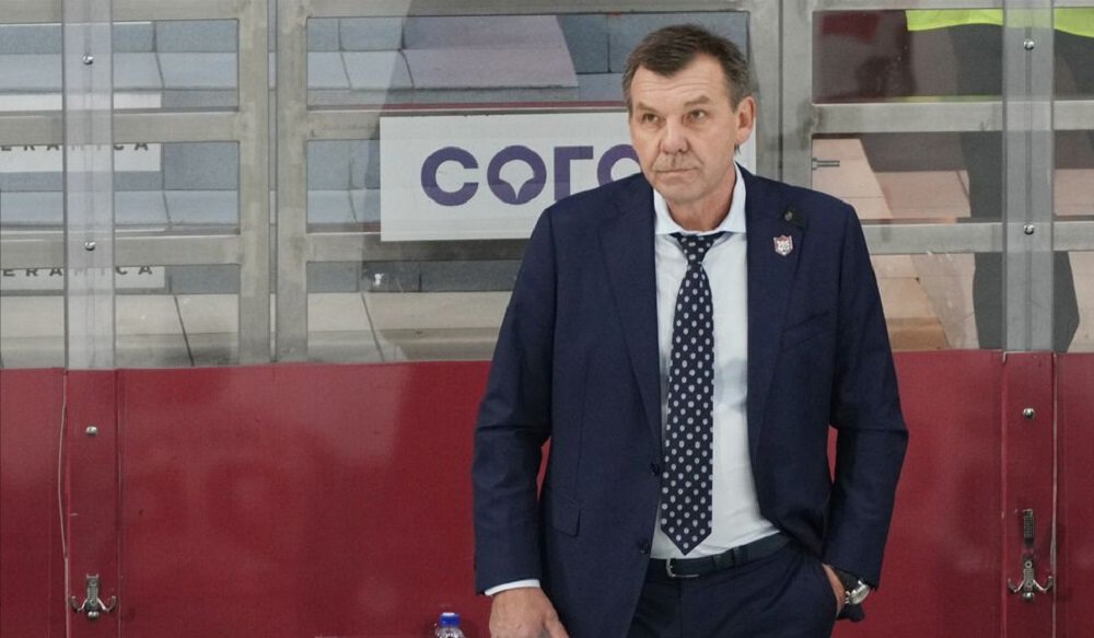 Ак Барс заменил вратаря в овертайме и проиграл Автомобилисту, пропустив в пустые ворота