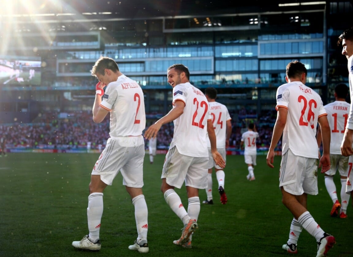 Испания вышла в 1/4 финала Евро/ЧМ впервые с 2012 года