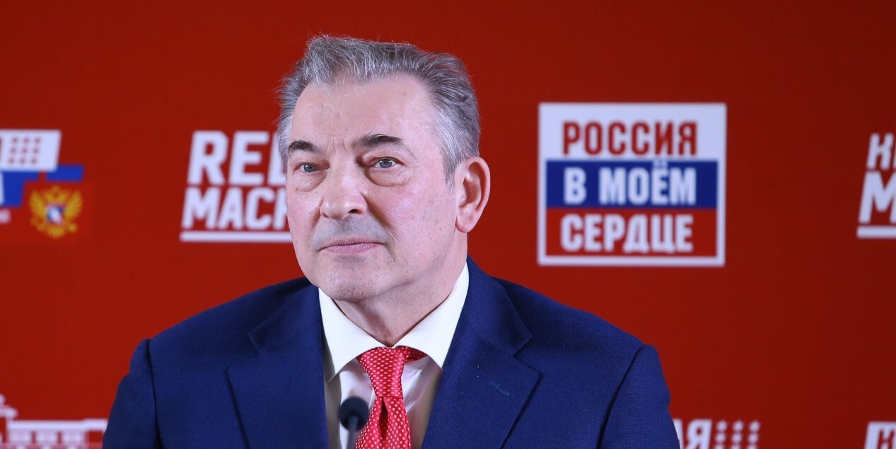Владислав Третьяк: Наш хоккей продолжает развиваться в непростых условиях. Матчи сборных неизменно вызывают повышенный интерес, аншлаги на трибунах