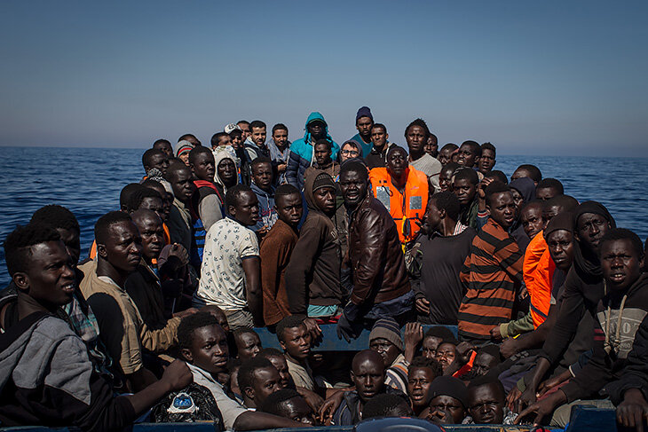 Инфантино приплел мигрантов из Африки к реформе ЧМ. Получилось бестактно: люди массово погибают, переплывая море на надувных лодках