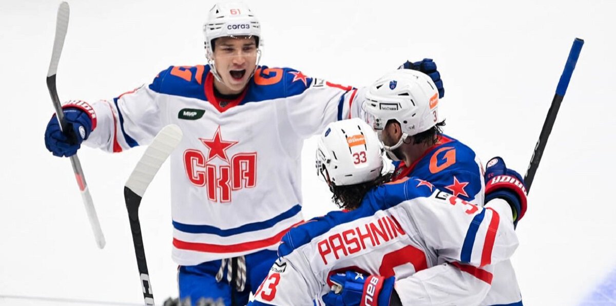 СКА победил ЦСКА (3:1), забив два гола в большинстве в конце 3-го периода. У команды Федорова три поражения подряд