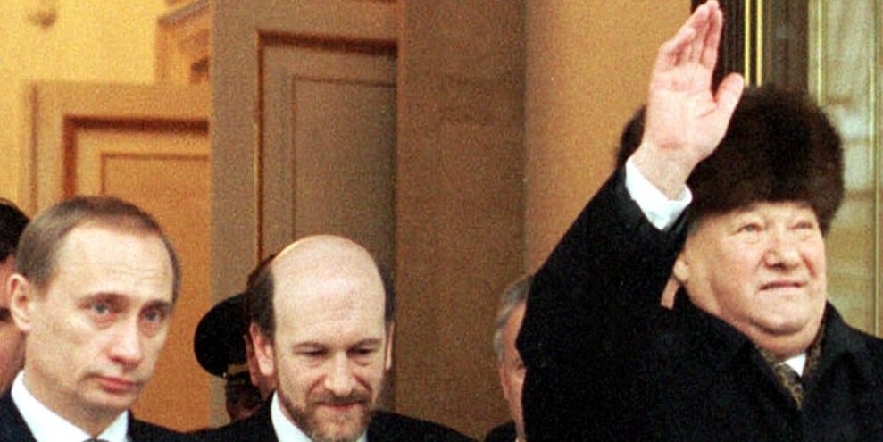 Непомнящий на вопрос о том, помнит ли он, когда Путин стал президентом: Ну нет! Помню, был предновогодний сюрприз какой-то