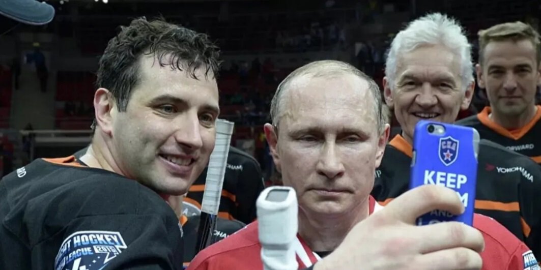 Ротенберг поздравил Путина с 70-летием: С Днем рождения, Владимир Владимирович! Здоровья, счастья, любви!