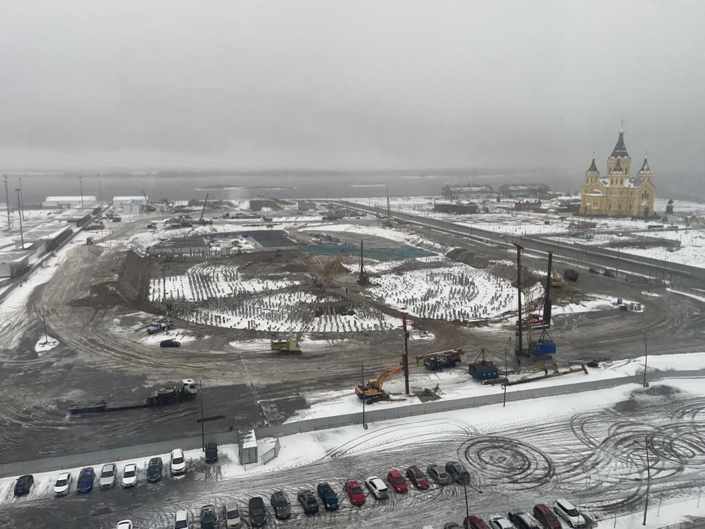 На площадке новой арены Торпедо в Нижнем Новгороде завершено обустройство свайного поля