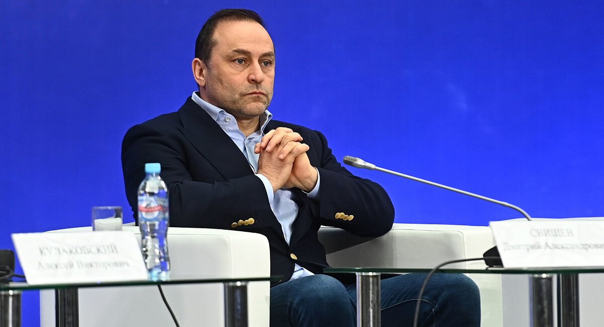 Депутат Свищев: Не вижу причин останавливать футбол. Ситуация должна улучшаться, мы должны верить в нашего руководителя