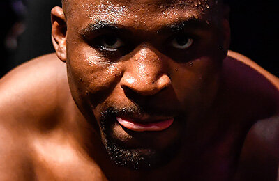 Чемпион UFC Фрэнсис Нганну может уйти в бокс: хочет драться с Тайсоном Фьюри и не продлевает контракт