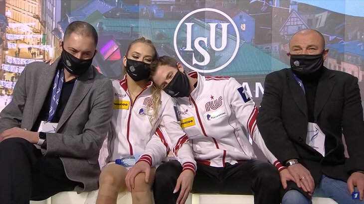 Синицина и Кацалапов с золотом Евро! Вика в новом платье