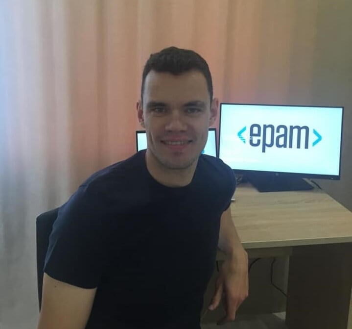 Экс-игрок сборной Беларуси Черноок завершил карьеру: Спасибо хоккею за все, но теперь я айтишник