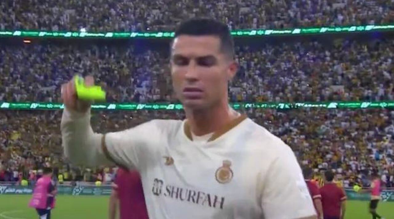 Роналду атлетико 2019. Роналду ювентус атлетико. Жест роналду. Кристиано роналдо. Роналду против атлетико мадрид.