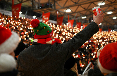 «Унион» сказочно встречает Рождество: песни, свечи и почти 30 тысяч фанатов на стадионе