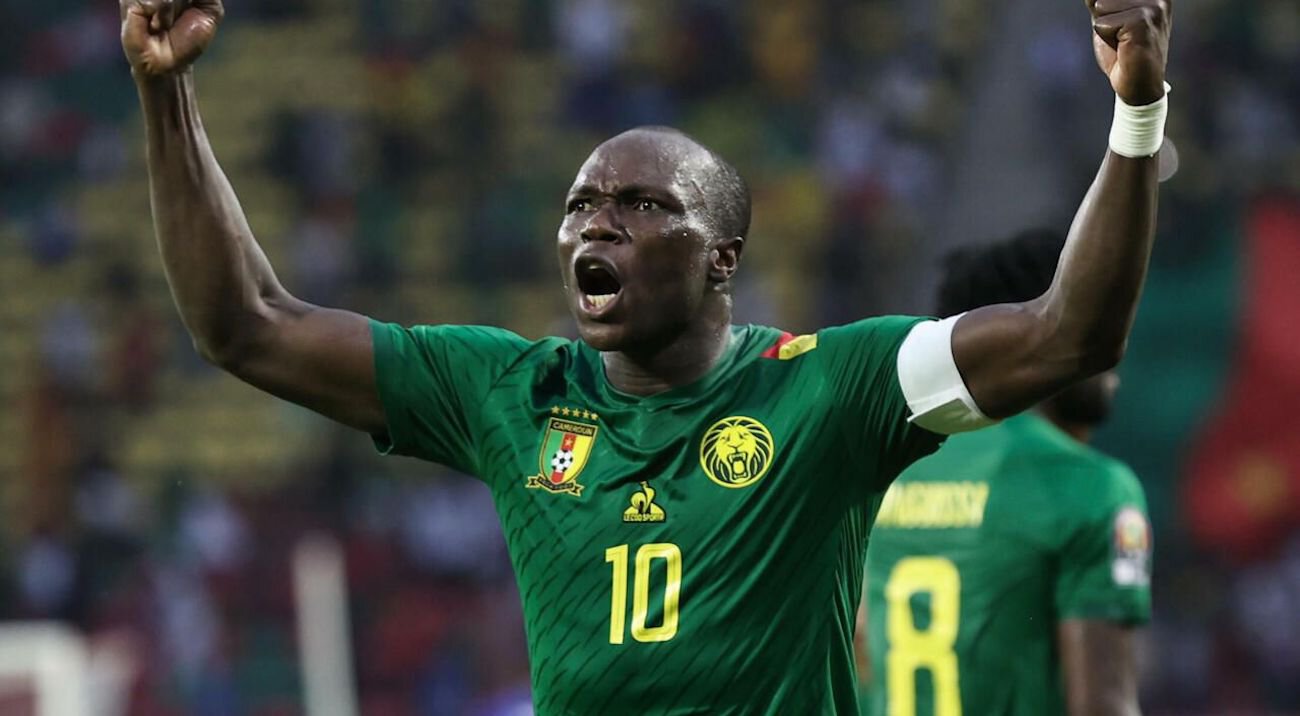 Камерун забил Сербии 2 гола за 3 минуты и сравнял счет. У Абубакара голпас за 11 минут после выхода на замену