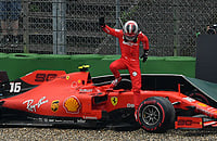 В «Формуле-1» безумная гонка: топы вылетали и разбивали машины, на подиум приехали с последнего места