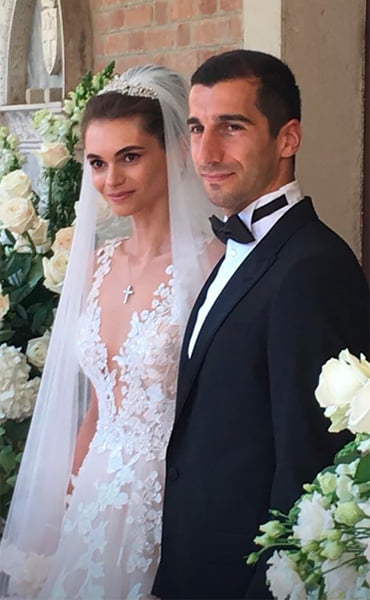 ruedd96cfb24d бегларян мхитар альбертович женился на актрисе