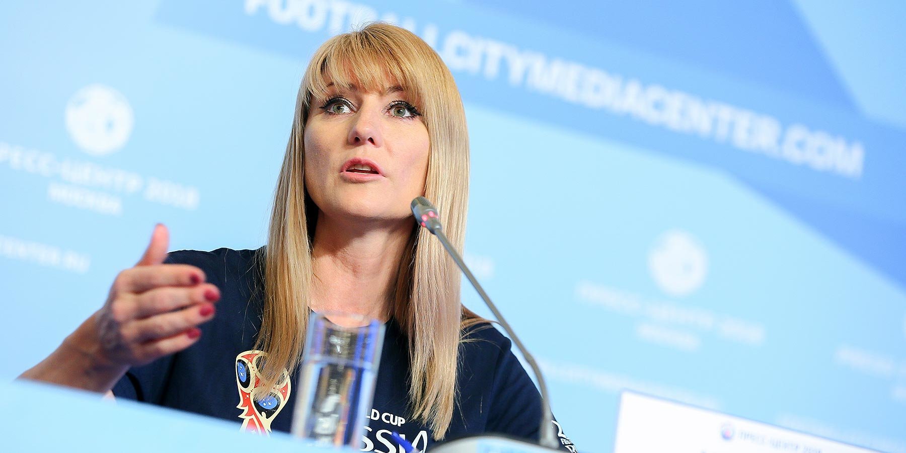 Светлана Журова: Всегда футболистам платили больше, чем другим спортсменам. В синхронном плавании можно надеяться только на государство
