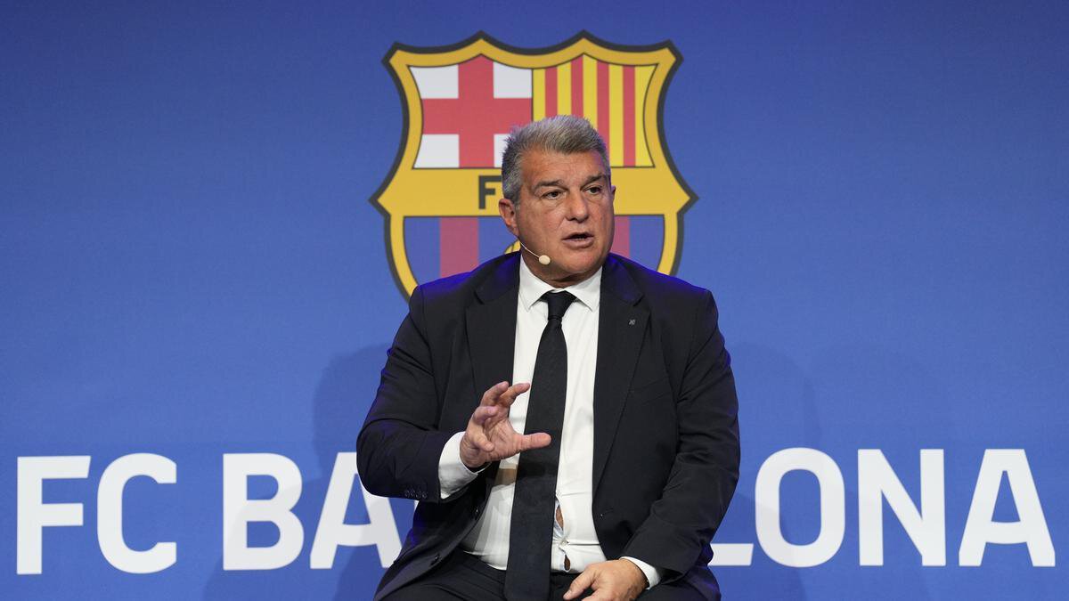 УЕФА открыл дело против Барселоны из-за выплат Негрейре