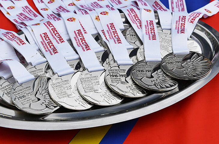«Динамо» и «Сочи» разыграют серебро и бронзу. А эти медали хотя бы вручают?