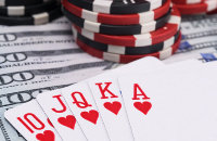 Прямая трансляция главного покерного турнира, проходящего на Багамах