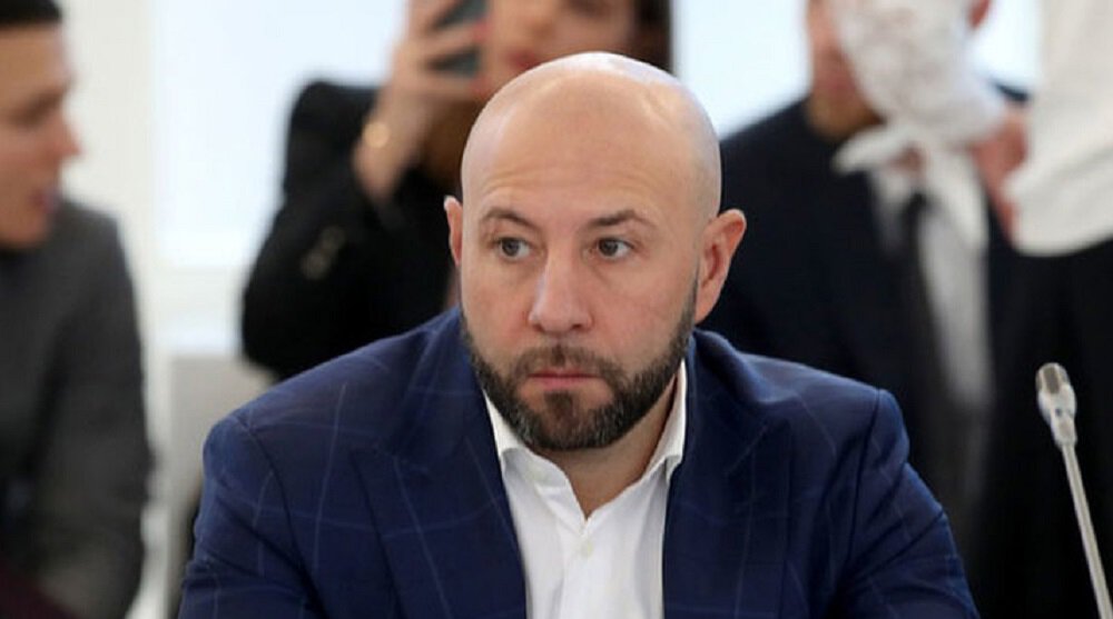 Максим Сушинский: Хоккеисты клубов Востока переживают график тяжелее, московским командам легче несправедливость. Возможно, стоит сократить игры меж