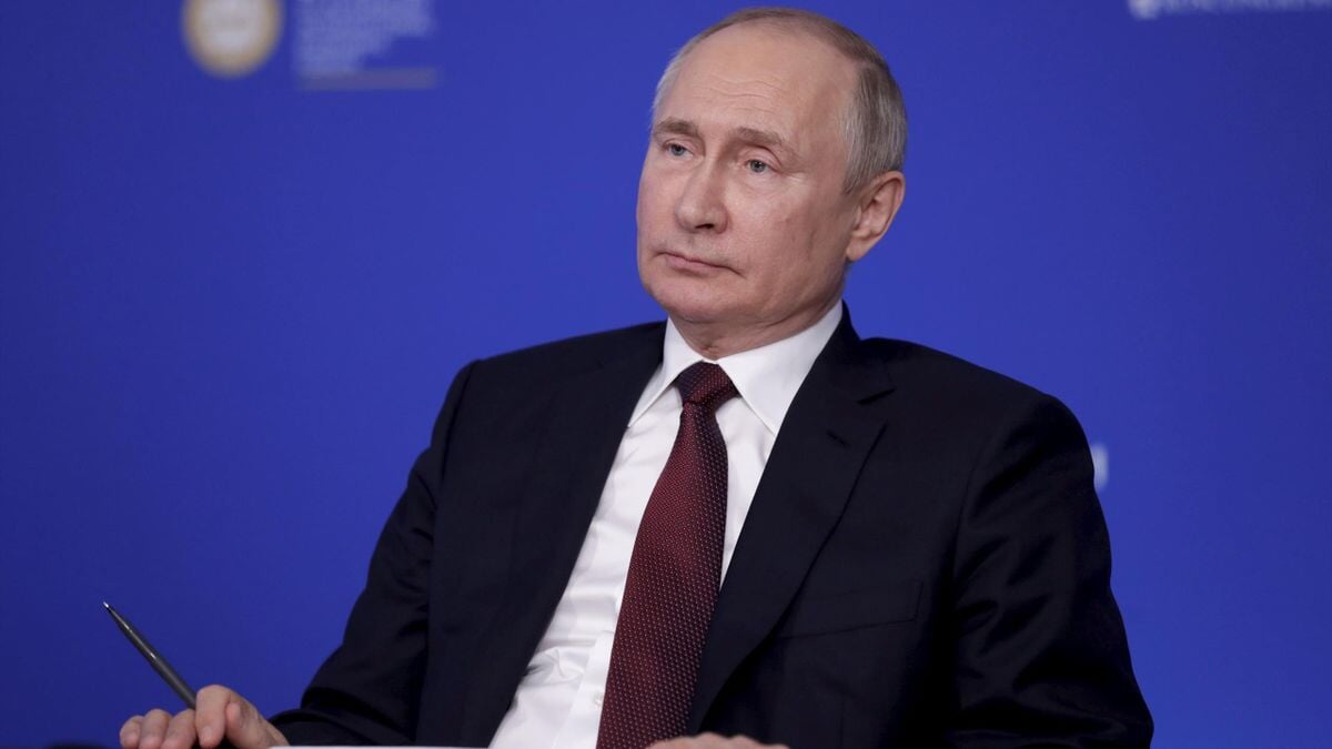 Путин поручил правительству помочь в подготовке и проведении ЧМ-2022 в Катаре