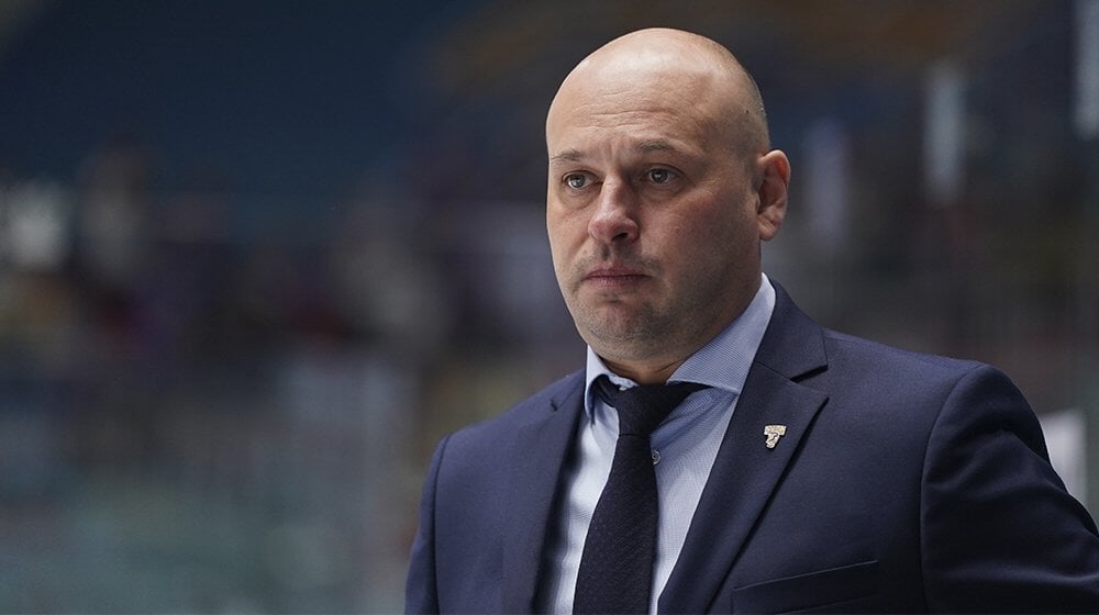 Сочи объявил об уходе Ставровского с поста главного тренера