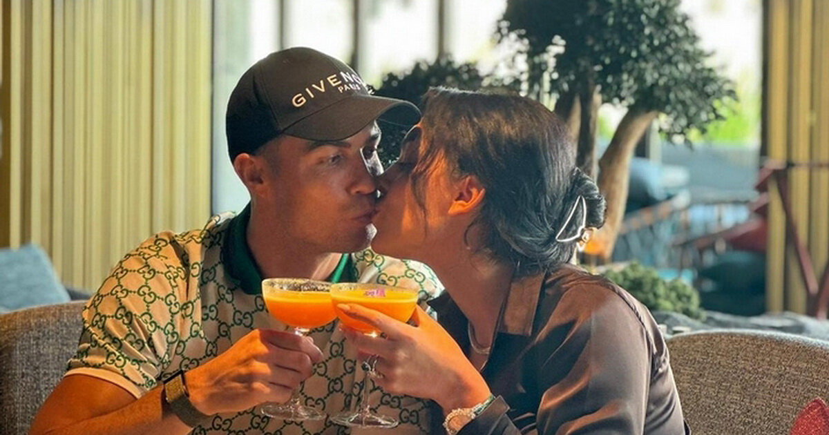 Выпьем за любовь. Роналду выложил фото с поцелуем Джорджины после слухов о кризисе в их отношениях