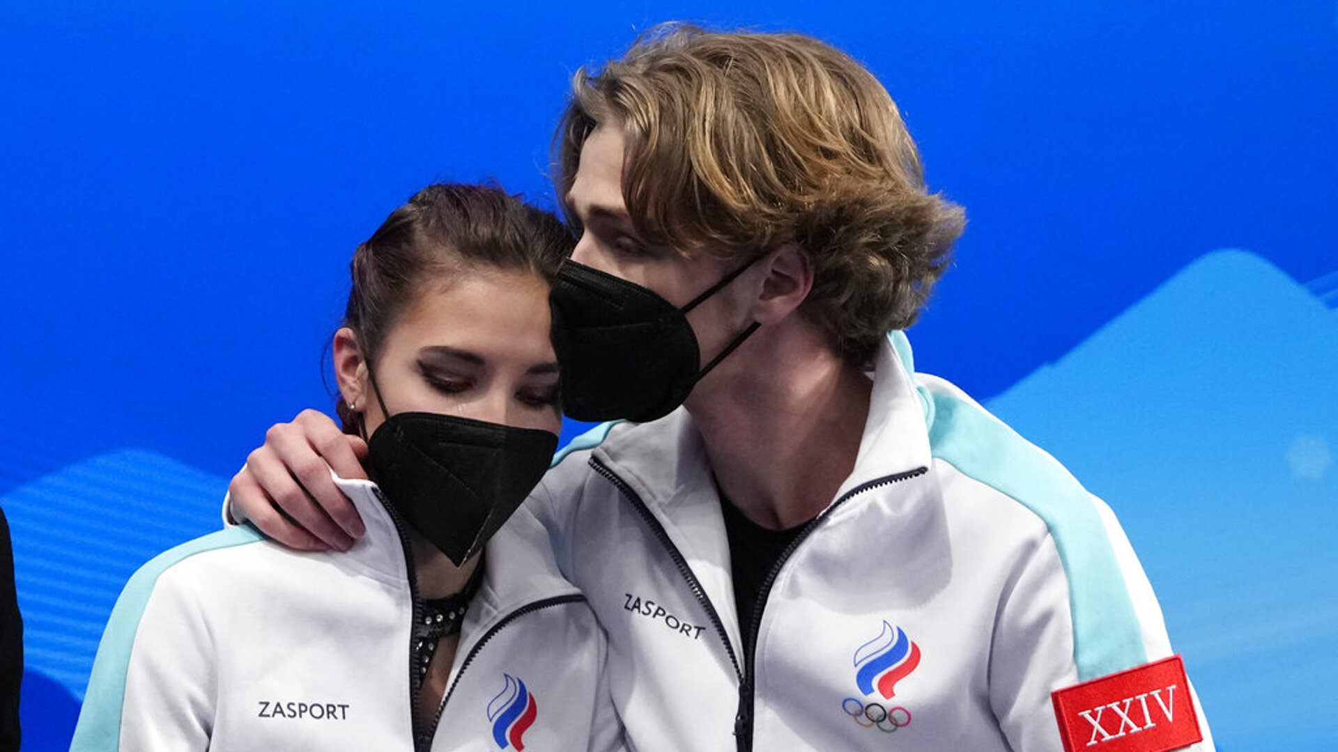 Дэвис и Смолкин могут перейти в сборную Израиля, Косторная ушла в парное катание, скандалы с Мхитаряном и Медведевым, ультрас Левски против игр с клу