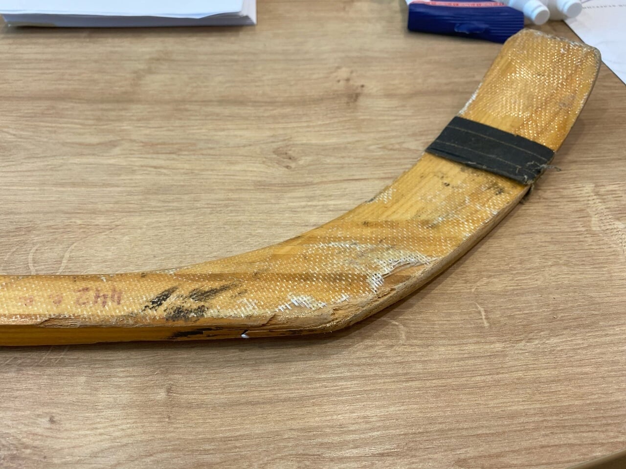 хоккеист tootoo подарил клюшку. Смотреть фото хоккеист tootoo подарил клюшку. Смотреть картинку хоккеист tootoo подарил клюшку. Картинка про хоккеист tootoo подарил клюшку. Фото хоккеист tootoo подарил клюшку