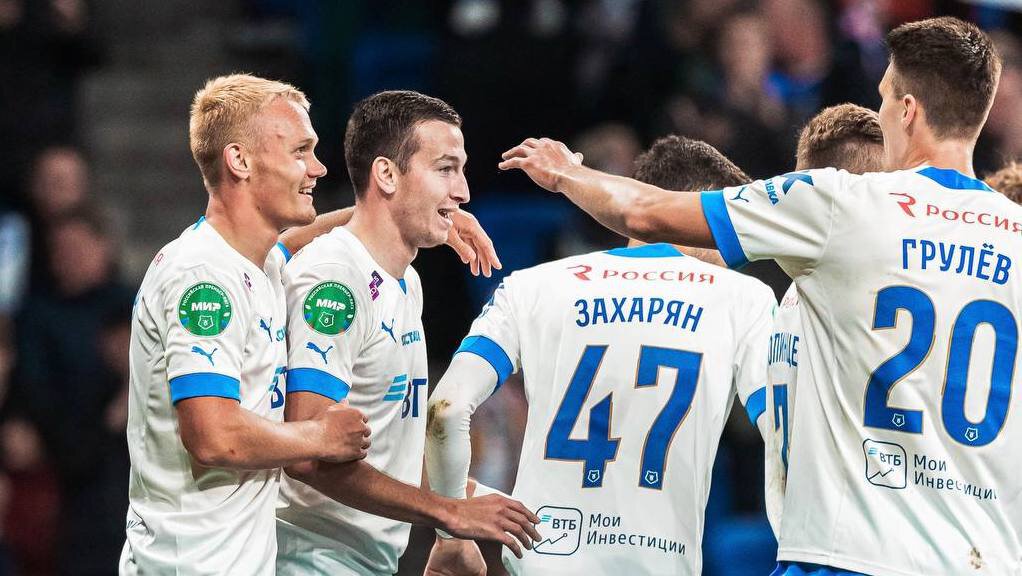 Динамо обыграло Урал благодаря голам Тюкавина и Макарова 2:1