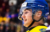 Нильс Хегландер, Сборная Финляндии по хоккею, молодежная сборная Швеции, молодежный чемпионат мира по хоккею, Регле