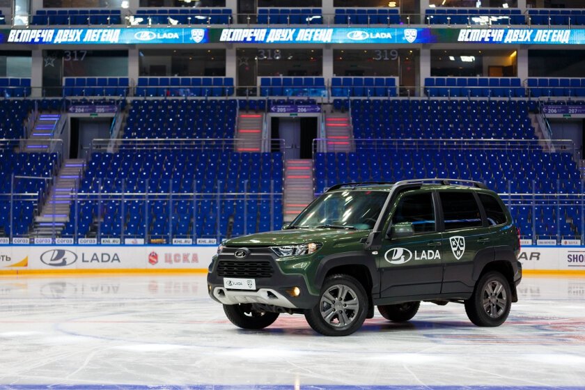 LADA начала продажу спецверсии Niva Travel с логотипом КХЛ. Цена от 1,3 млн рублей