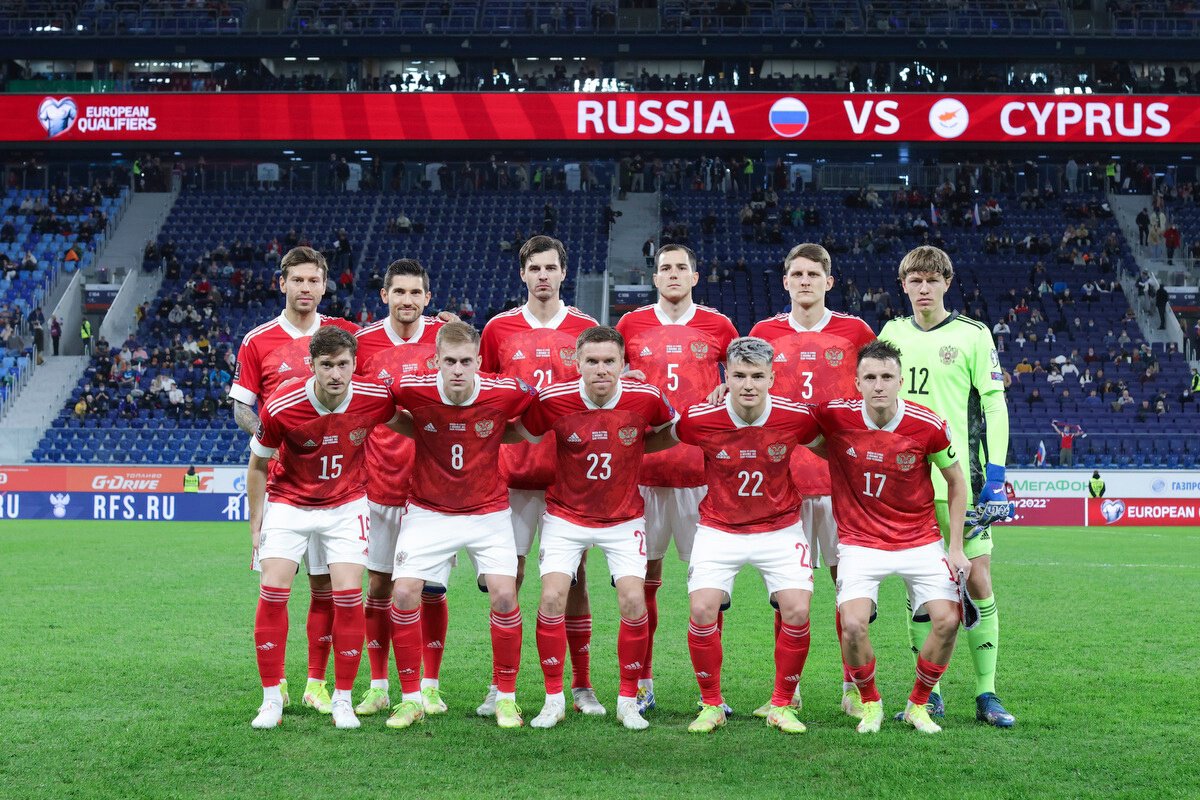 Дюков о сборной России: Если выбирать между играть без флага и гимна или не играть лучше играть