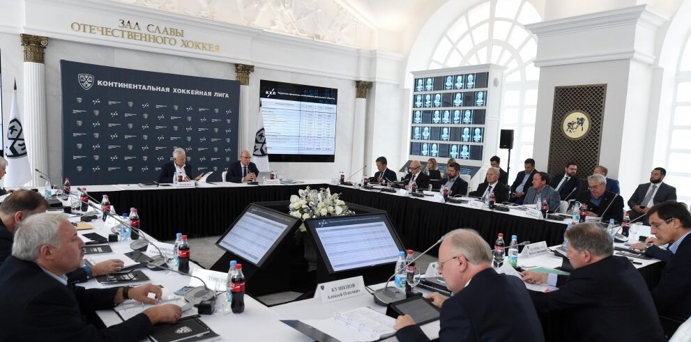 КХЛ распределит 448,3 млн рублей между клубами по итогам сезона-2021/22. Больше всех получат Металлург, ЦСКА, СКА, Авангард и Ак Барс