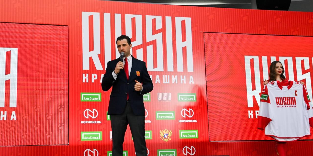 Ротенберг про 4:7 от Беларуси: Соперник ничем не удивил. Мы должны усилить игру в обороне, ловить на себя шайбы. Тактически не хватило свежести в мик