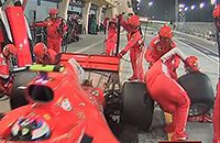 NASCAR, Гран-при Сингапура, Хаас, Феррари, Фелипе Масса, Херес, 500 миль Индианаполиса, Йос Ферстаппен, БМВ-Заубер, Заубер, Гран-при Испании, Сильверстоун, Сэм Берд, Михаэль Шумахер, Брэд Кезеловски, Бенеттон, Уильямс, Марк Уэббер, Формула-1, Гран-при Германии, Лотус, Ромен Грожан, Индикар, Гран-при Австралии, Барселона-Каталония, Формула E, Гран-при Великобритании, Камуи Кобаяси, Ред Булл