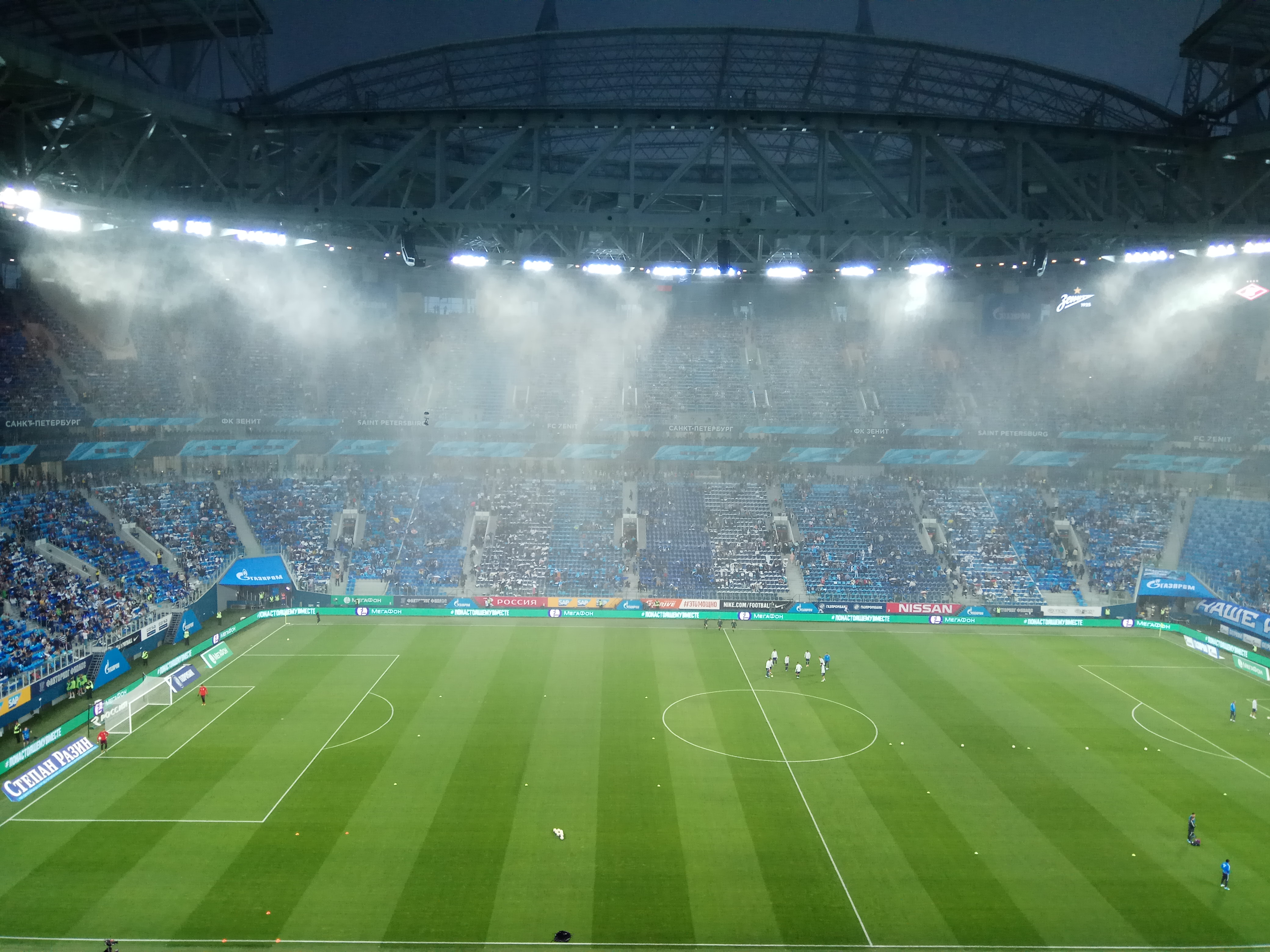 На каком стадионе играет зенит. Зенит Арена. Зенит Арена Санкт-Петербург поле.