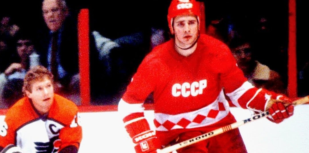 Запредельная русофобия была в Филадельфии. В США и Канаде всегда мощно болели против Красной Машины. Быков об играх с клубами НХЛ