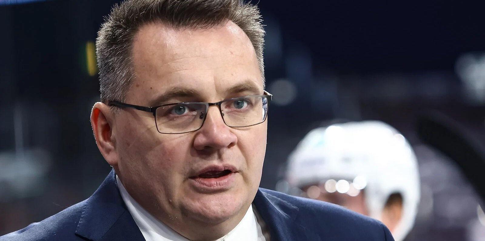 Назаров о том, во что сыграл бы с журналистами: Посадил бы вас в бассейн и поставил кучу пива. Кто первый обблевался тот серый дельфин