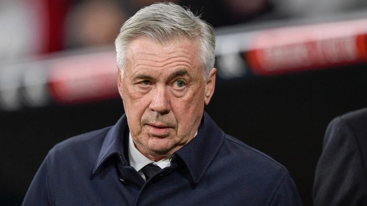 Руководство Реала разочаровано тактикой Анчелотти в матче с Барсой (ESPN)