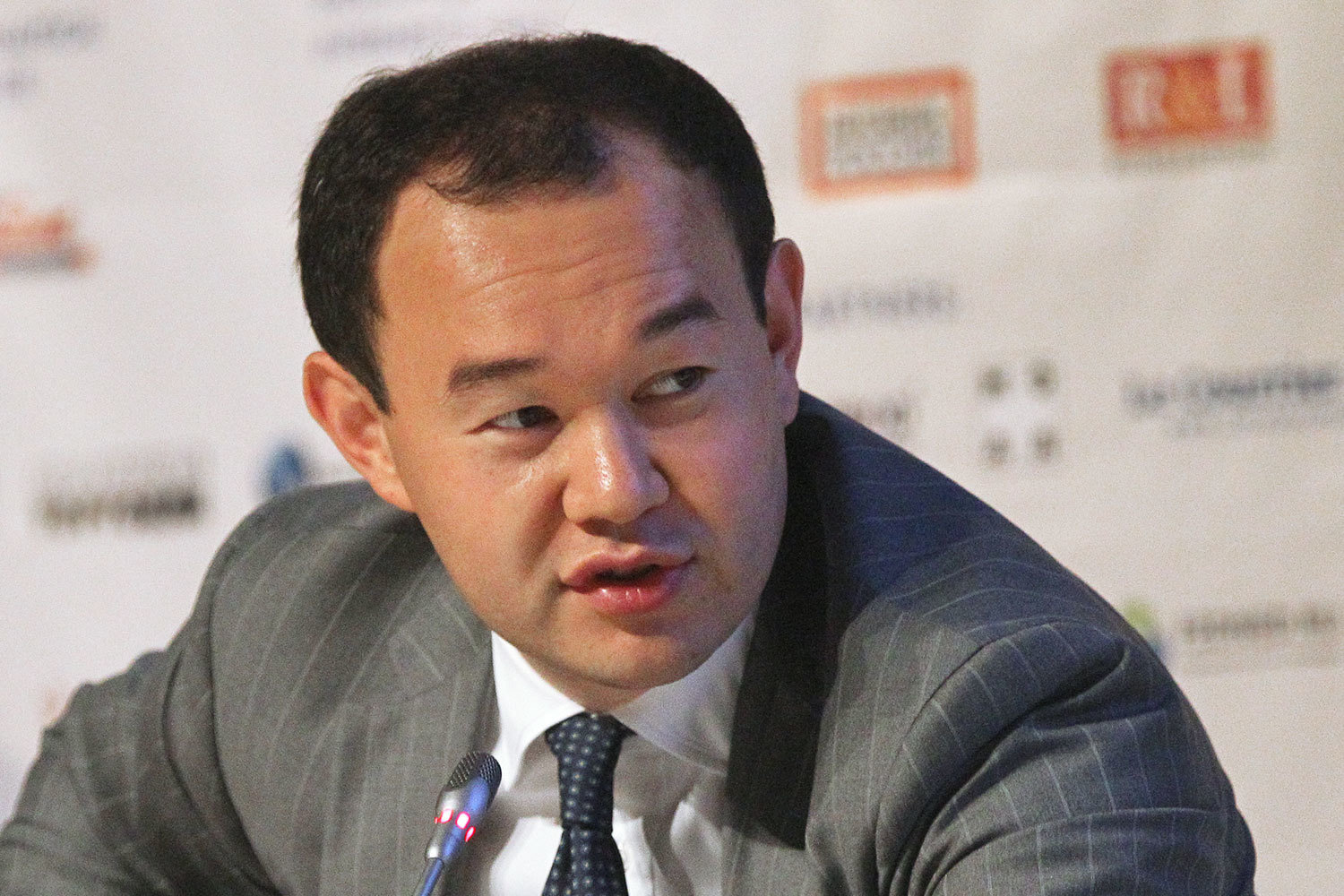 Избитый чиновник Минпромторга назвал сумму, за которую готов простить Кокорина рекомендации Избитый чиновник Минпромторга назвал сумму, за которую готов простить Кокорина рекомендации