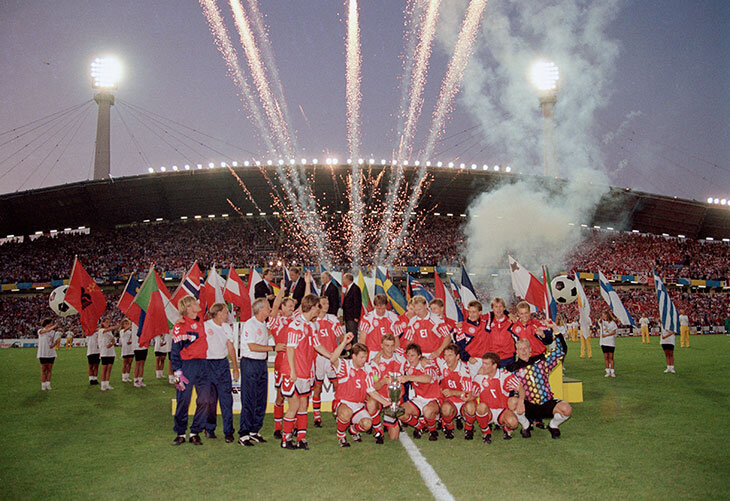 Детали триумфа Дании на Евро-1992: никаких пляжей, фастфуд перед полуфиналом и поздравление Курта Кобейна